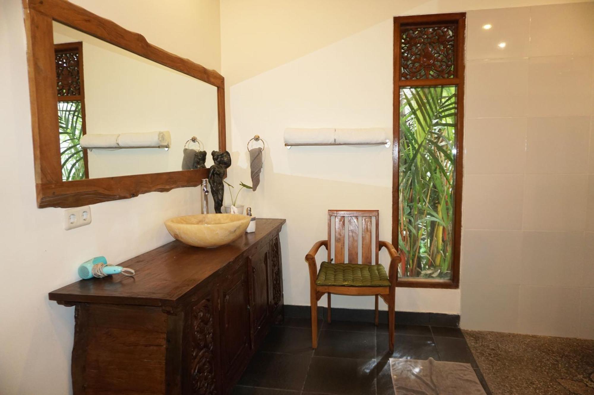 Villa Heliconia อูบุด ภายนอก รูปภาพ