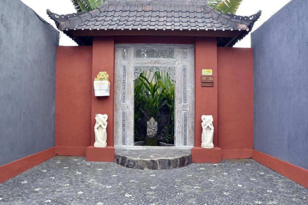 Villa Heliconia อูบุด ภายนอก รูปภาพ